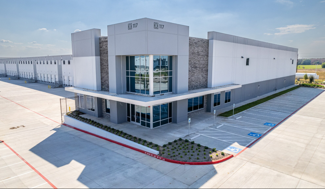 WOODS ROAD - BUILDING